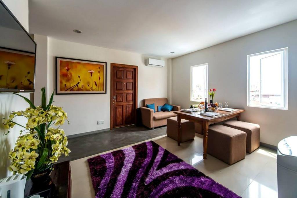 White Residence Hotel & Apartment Phnom Penh Exterior foto