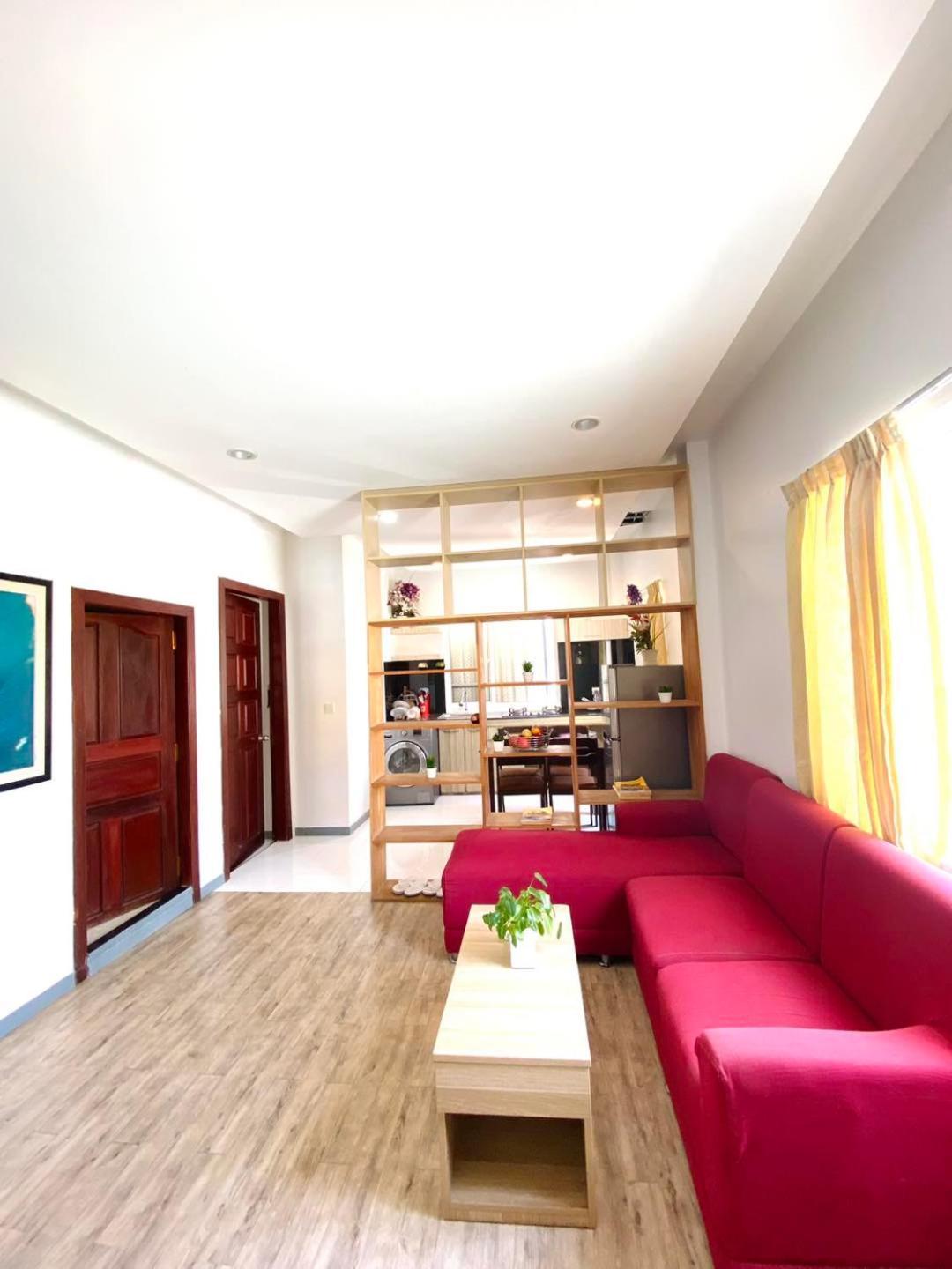 White Residence Hotel & Apartment Phnom Penh Exterior foto