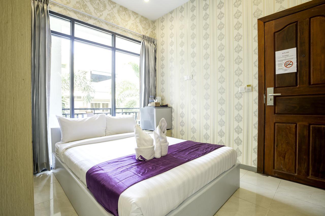 White Residence Hotel & Apartment Phnom Penh Exterior foto